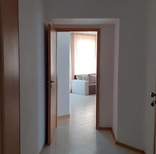 Ξενοδοχείο με διαμερίσματα Complex Oazis 4*